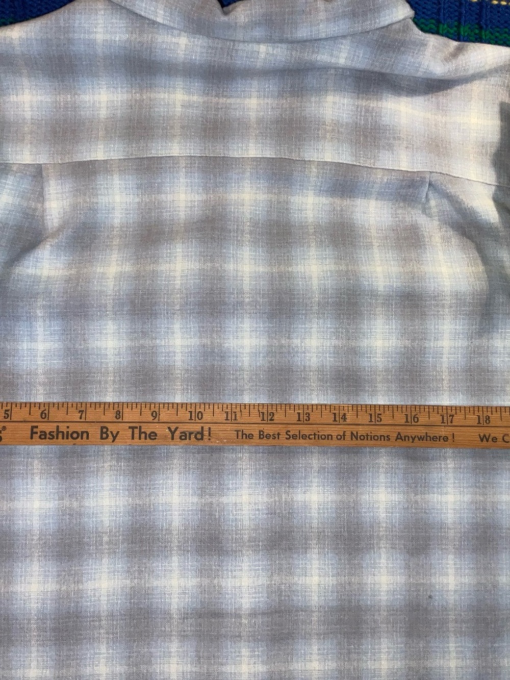 Pendleton-Board Shirt-100% Wool-Shadow Plaid Loop Collar Blue Cream-Size ( XL) - Picture 11 of 12